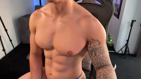 Snapshot of magnus_savage chatting on 06.18.26 If you want me to use the Lovense please let me know -- online show from 06.18.26