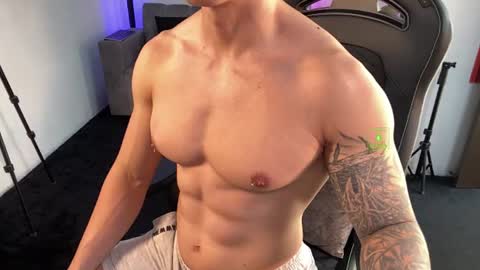 Snapshot of magnus_savage chatting on 06.24.26 If you want me to use the Lovense please let me know -- online show from 06.24.26