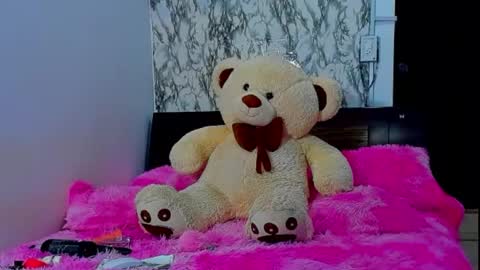 Maia Bronce online show from 04.18.26