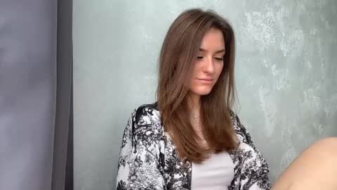 Snapshot of maiabarthe chatting on 05.09.26 M I A online show from 05.09.26