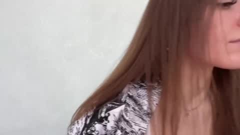 Snapshot of maiabarthe chatting on 05.20.26 M I A online show from 05.20.26