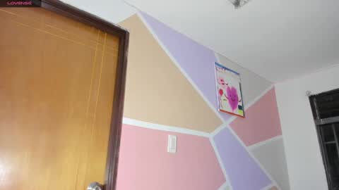 Snapshot of maiaconnor chatting on 02.22.25 online show from 02.22.25