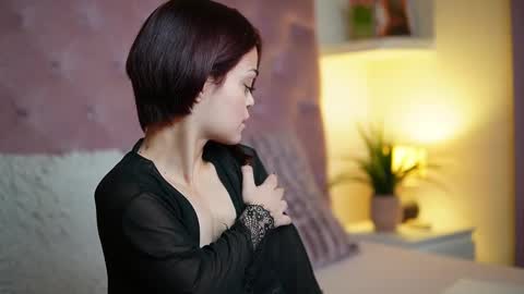  Maia  online show from 10.22.25