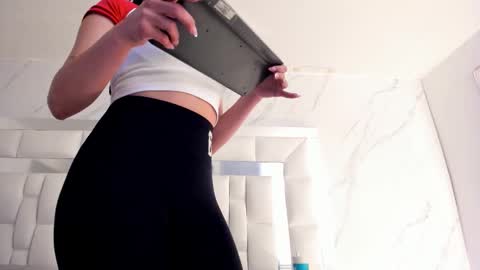 Maia  online show from 02.02.26