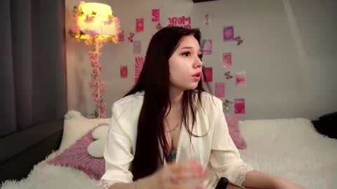 Snapshot of maibradish chatting on 02.14.26 Lisa online show from 02.14.26