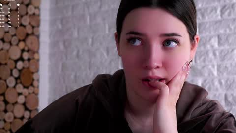 Lucy online show from 04.10.26