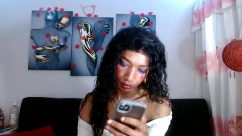 Bella Maidi online show from 02.19.25