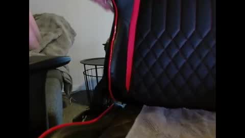 mailtomackans online show from 04.27.26