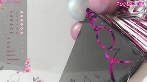 Snapshot of mailyn_baker chatting on 10.19.25 Maylin online show from 10.19.25