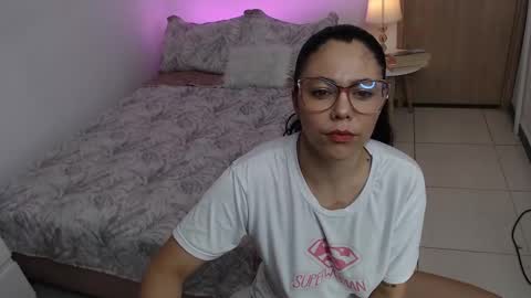 Snapshot of mailywindsor chatting on 01.05.25 Maily online show from 01.05.25