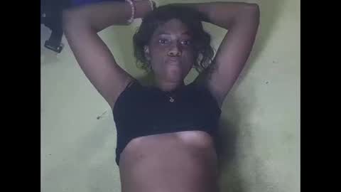 Snapshot of maissa687177 chatting on 10.24.25 maissa687177 online show from 10.24.25