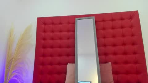 maite_smith69 online show from 02.09.25