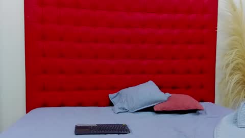 maite_smith69 online show from 02.20.25