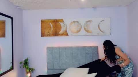 MAITE STONE1 online show from 11.24.25