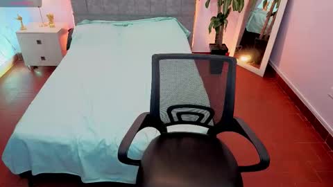 MAITE STONE1 online show from 03.12.26