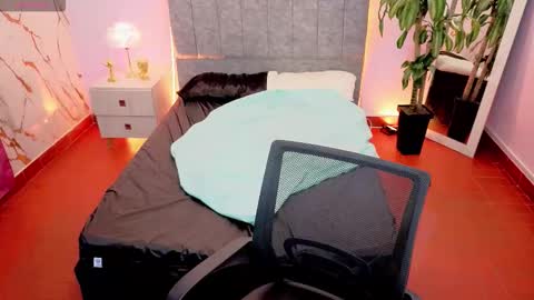 MAITE STONE1 online show from 03.17.26