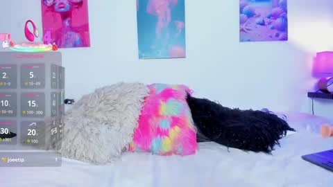 mai  online show from 09.24.25