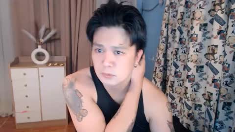 Snapshot of majestic_dream_xx chatting on 11.17.25 BE MY MAJESTIC LOVER LISTED online show from 11.17.25