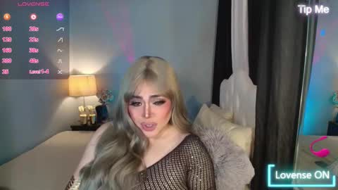 Snapshot of majestydannaxx chatting on 11.10.25 majestydannaxx online show from 11.10.25