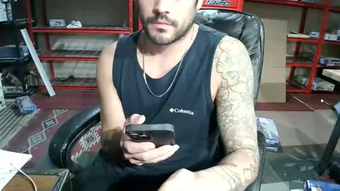 Snapshot of majictowait chatting on 02.11.26 MACICTOWAIT online show from 02.11.26