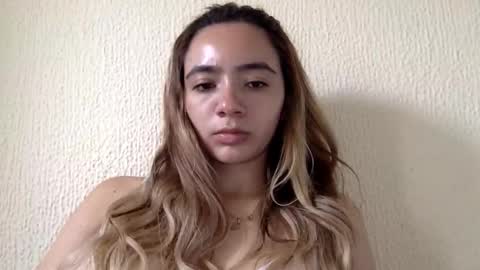 majo_gomezz online show from 06.04.26