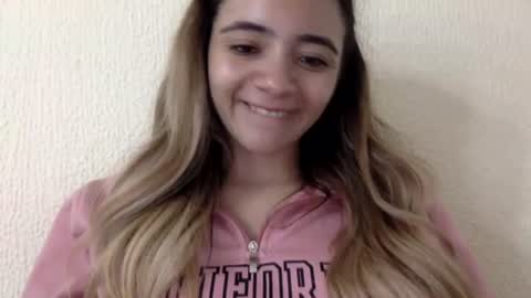 majo_gomezz online show from 06.20.26
