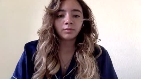 majo_gomezz online show from 06.25.26