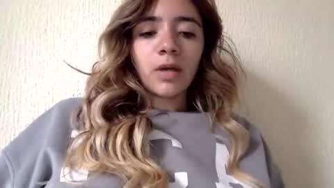 majo_gomezz online show from 07.10.26