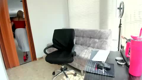 Snapshot of majo_soussa chatting on 02.06.25 Majo Soussa online show from 02.06.25