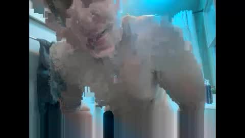 Snapshot of make1upthen chatting on 04.12.26 make1upthen online show from 04.12.26