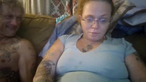 Snapshot of make_me_cum_69x chatting on 09.18.25 make_me_cum_69x online show from 09.18.25