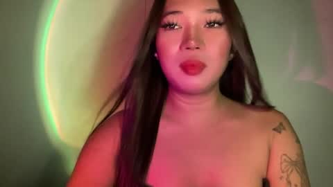 Snapshot of makemesquirt_xxx chatting on 06.22.26 KEANA online show from 06.22.26