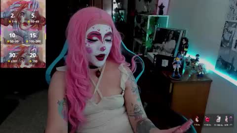 Snapshot of maki33_ chatting on 02.11.26 petite clown online show from 02.11.26