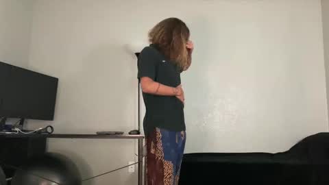 Mack  Makingmoans Twitter online show from 11.21.25