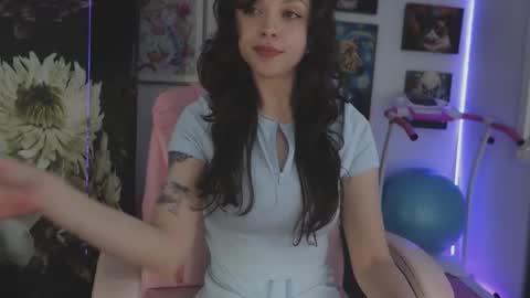 Snapshot of makiyahbelle2 chatting on 02.20.26 MakiyahBelle online show from 02.20.26