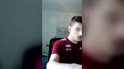 Snapshot of male20y chatting on 07.10.26 male20y online show from 07.10.26