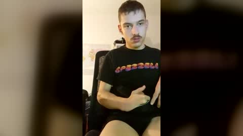 Snapshot of male20y chatting on 07.12.26 male20y online show from 07.12.26
