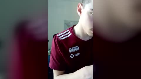 Snapshot of male20y chatting on 07.12.26 male20y online show from 07.12.26