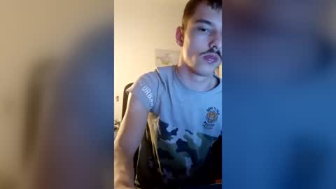 Snapshot of male20y chatting on 07.23.26 male20y online show from 07.23.26