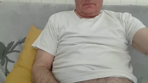 Snapshot of male_toy1 chatting on 05.08.26 male_toy1 online show from 05.08.26