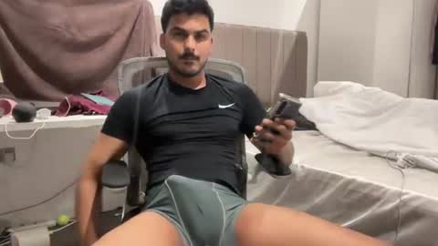 Snapshot of malegreek chatting on 06.19.26 malegreek online show from 06.19.26
