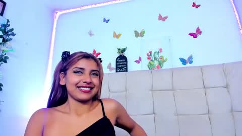 Snapshot of malenahot303av chatting on 09.10.25 malenahot303av online show from 09.10.25