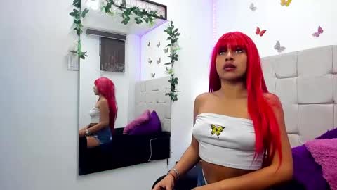 Snapshot of malenahot303av chatting on 09.11.25 malenahot303av online show from 09.11.25