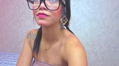 Snapshot of malia_foox chatting on 11.30.25 Malia foox online show from 11.30.25