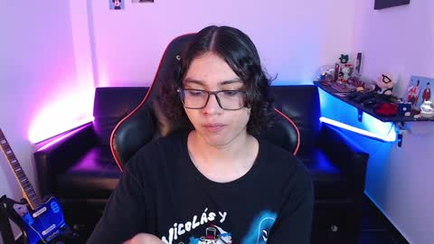 Snapshot of malik_harrison_ chatting on 01.04.25 Malik online show from 01.04.25