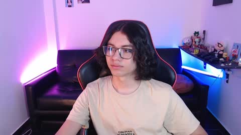 Snapshot of malik_harrison_ chatting on 02.03.25 Malik online show from 02.03.25