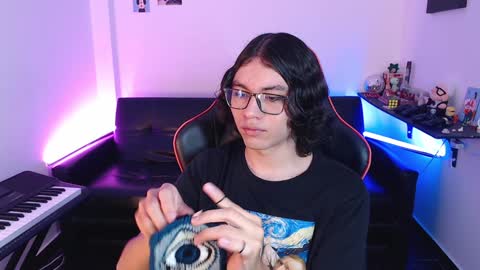 Snapshot of malik_harrison_ chatting on 02.05.25 Malik online show from 02.05.25