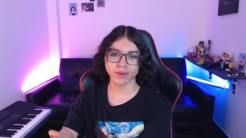 Snapshot of malik_harrison_ chatting on 02.05.25 Malik online show from 02.05.25