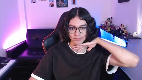 Snapshot of malik_harrison_ chatting on 02.13.25 Malik online show from 02.13.25