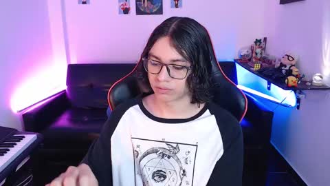 Snapshot of malik_harrison_ chatting on 02.19.25 Malik online show from 02.19.25